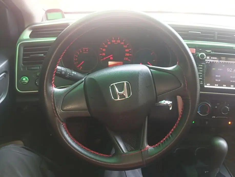Honda City 2015 1.5L CVT Comfort Version — миниатюра 18