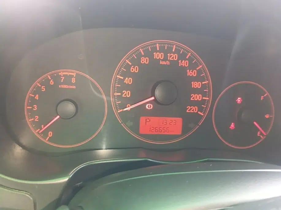 Honda City 2015 1.5L CVT Comfort Version — миниатюра 19