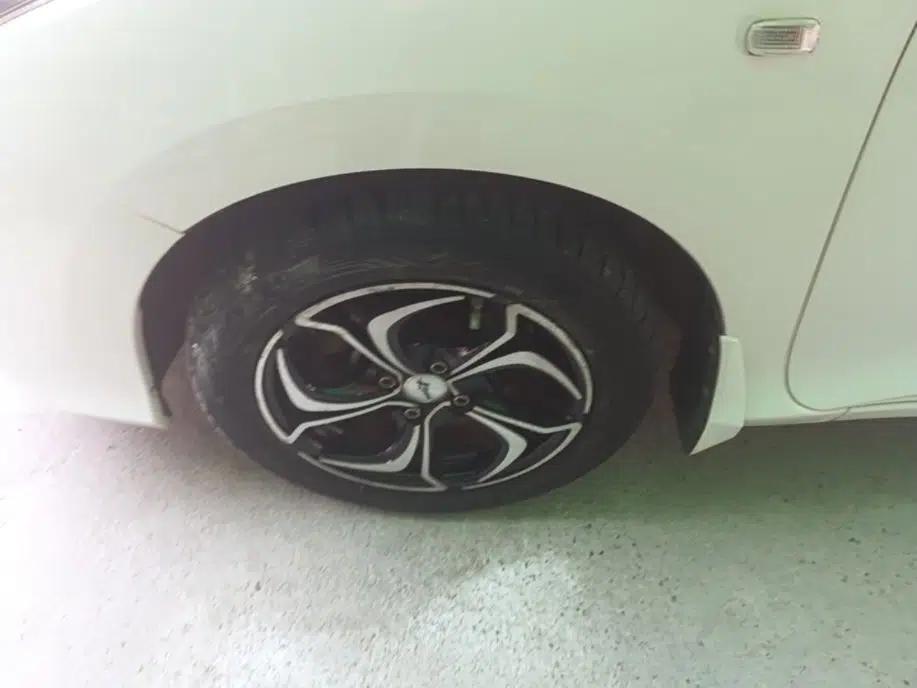 Honda City 2015 1.5L CVT Comfort Version — миниатюра 10