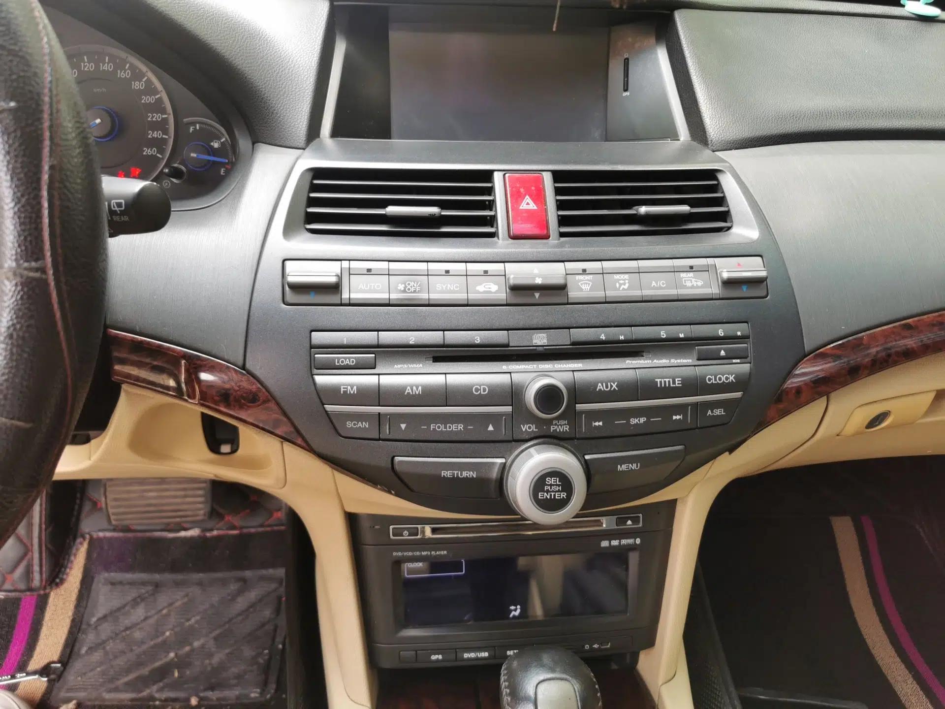 Honda Crosstour 2011 3.5L Prestige Edition — миниатюра 13
