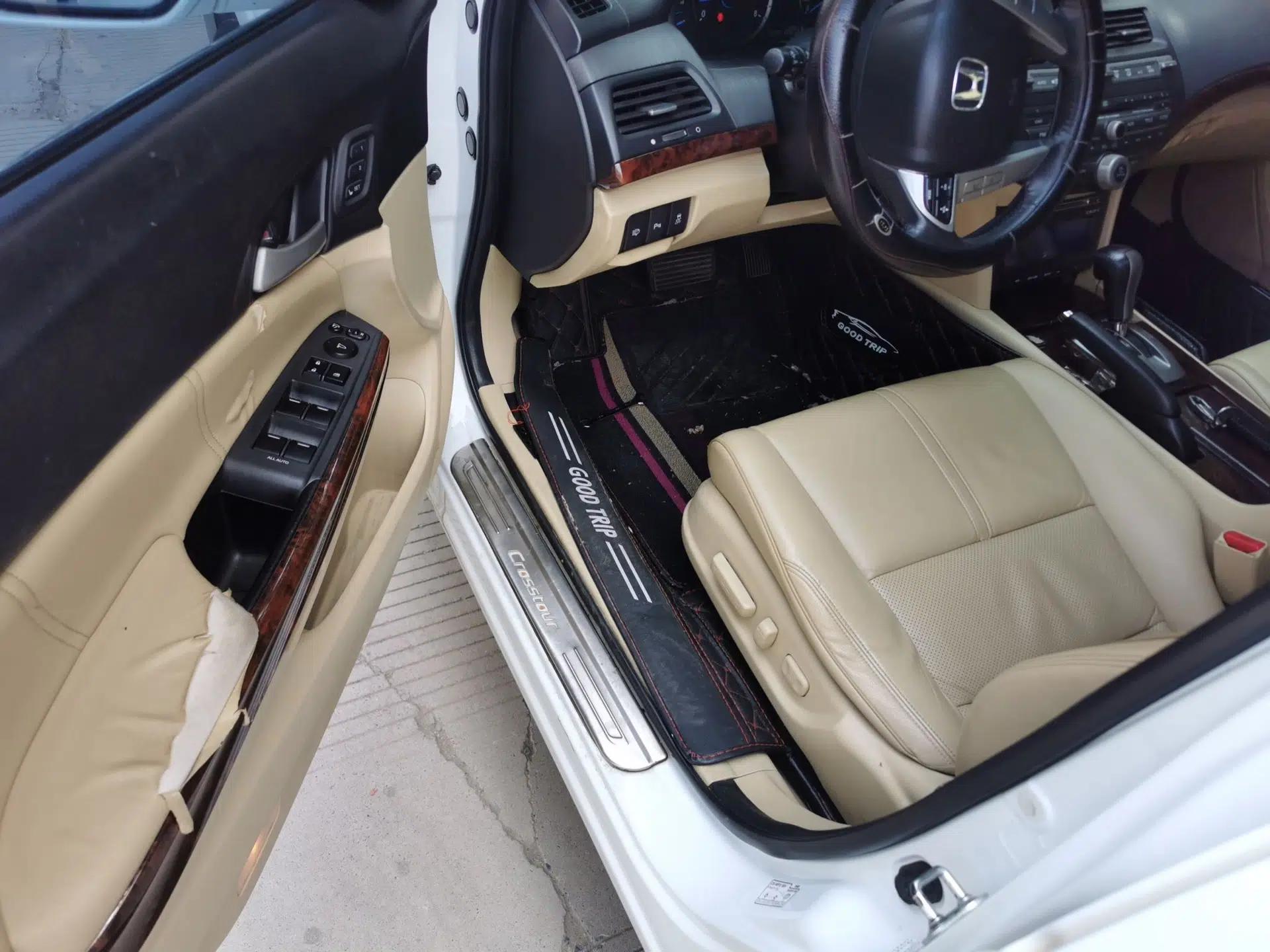 Honda Crosstour 2011 3.5L Prestige Edition — миниатюра 16