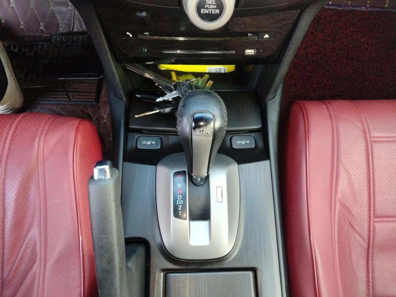 Honda Crosstour 2012 2.4L Luxury Edition — миниатюра 14