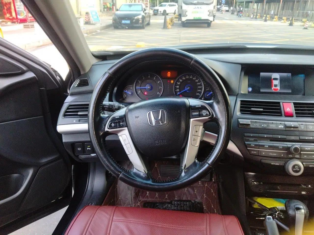 Honda Crosstour 2012 2.4L Luxury Edition — миниатюра 10