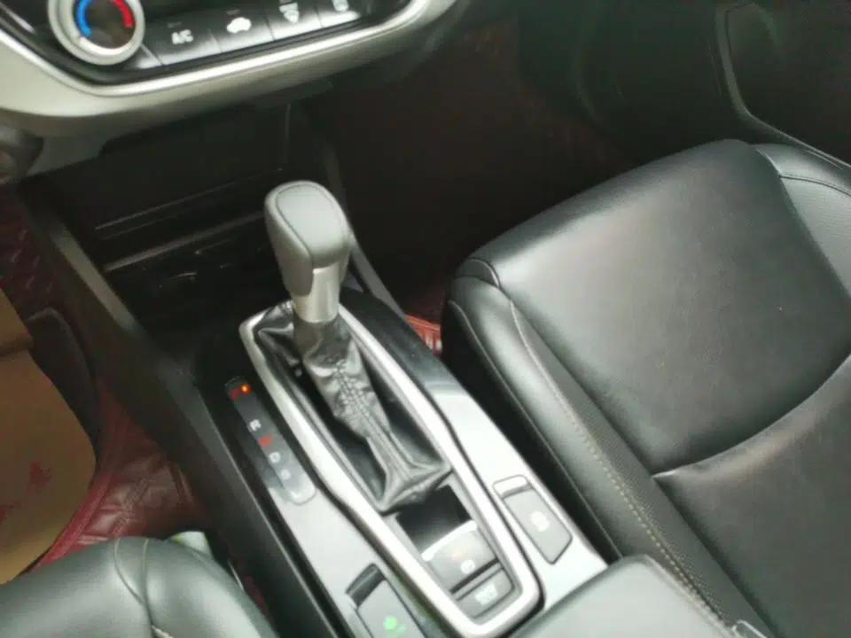 Honda Envix 2019 180TURBO CVT Enjoyment Edition China VI — миниатюра 16