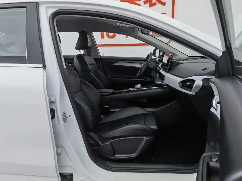 Geely Geometry A 2022 Pro 430KM Travel Edition — миниатюра 23
