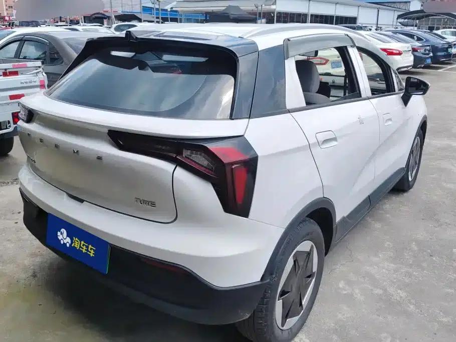Geely Geometry E Firefly 2024 Model 301km/h Dragon Edition — миниатюра 3