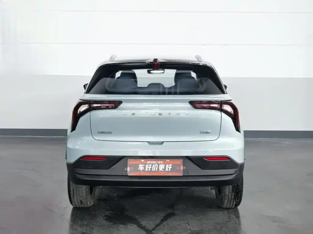 Geely Geometry E Firefly 2023 Model 320KM Cute Tiger 5-Seater — миниатюра 4