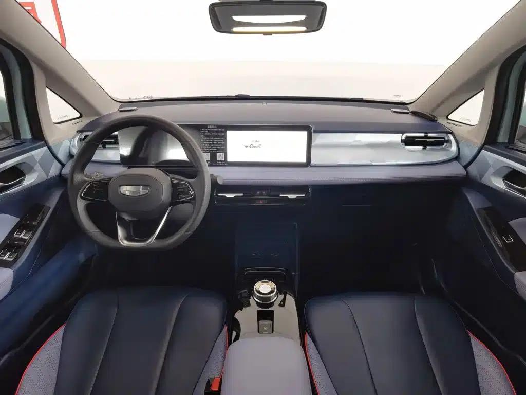 Geely Geometry E Firefly 2023 Model 320KM Cute Tiger 5-Seater — миниатюра 5