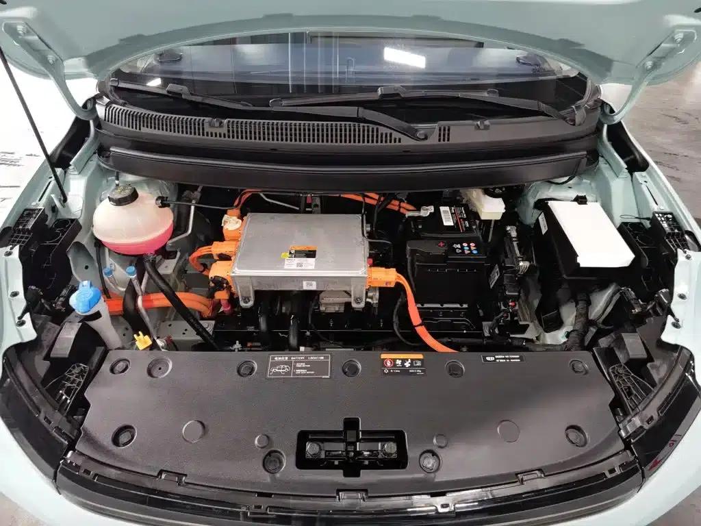 Geely Geometry E Firefly 2023 Model 320KM Cute Tiger 5-Seater — миниатюра 6