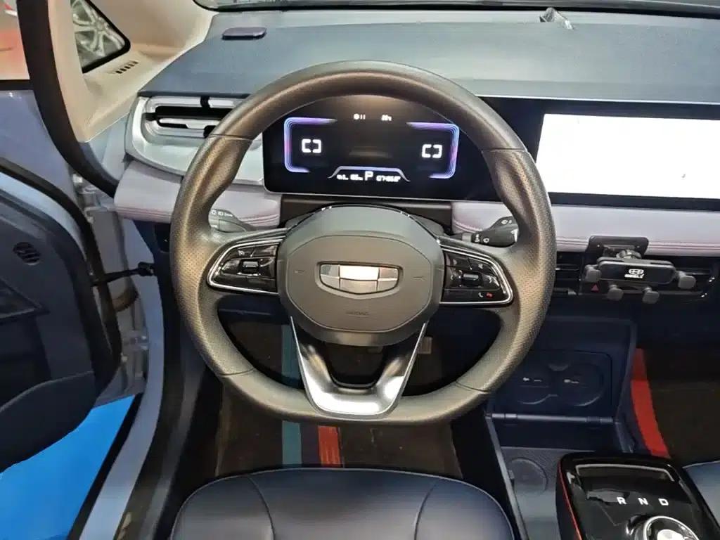 Geely Geometry E Firefly 2023 Model 401KM Linglong Tiger 5-Seater — миниатюра 11