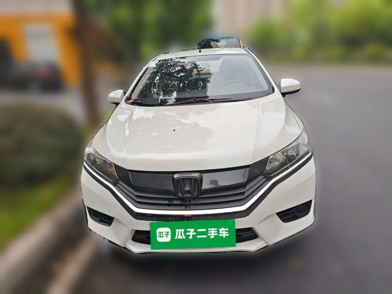Honda Greiz 2016 1.5L CVT Classic Edition — миниатюра 2
