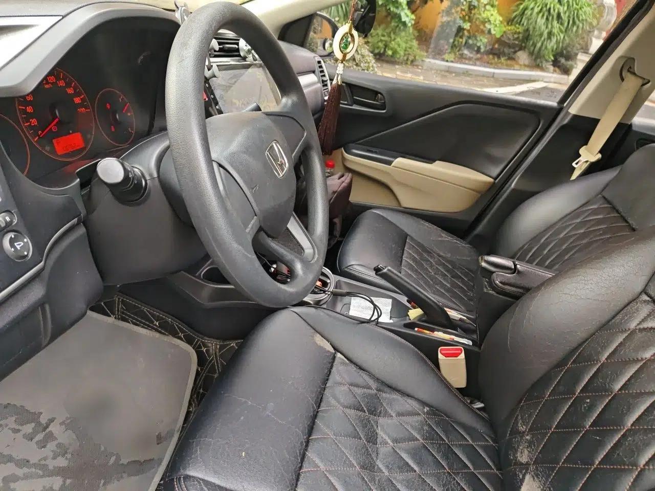 Honda Greiz 2016 1.5L CVT Classic Edition — миниатюра 15