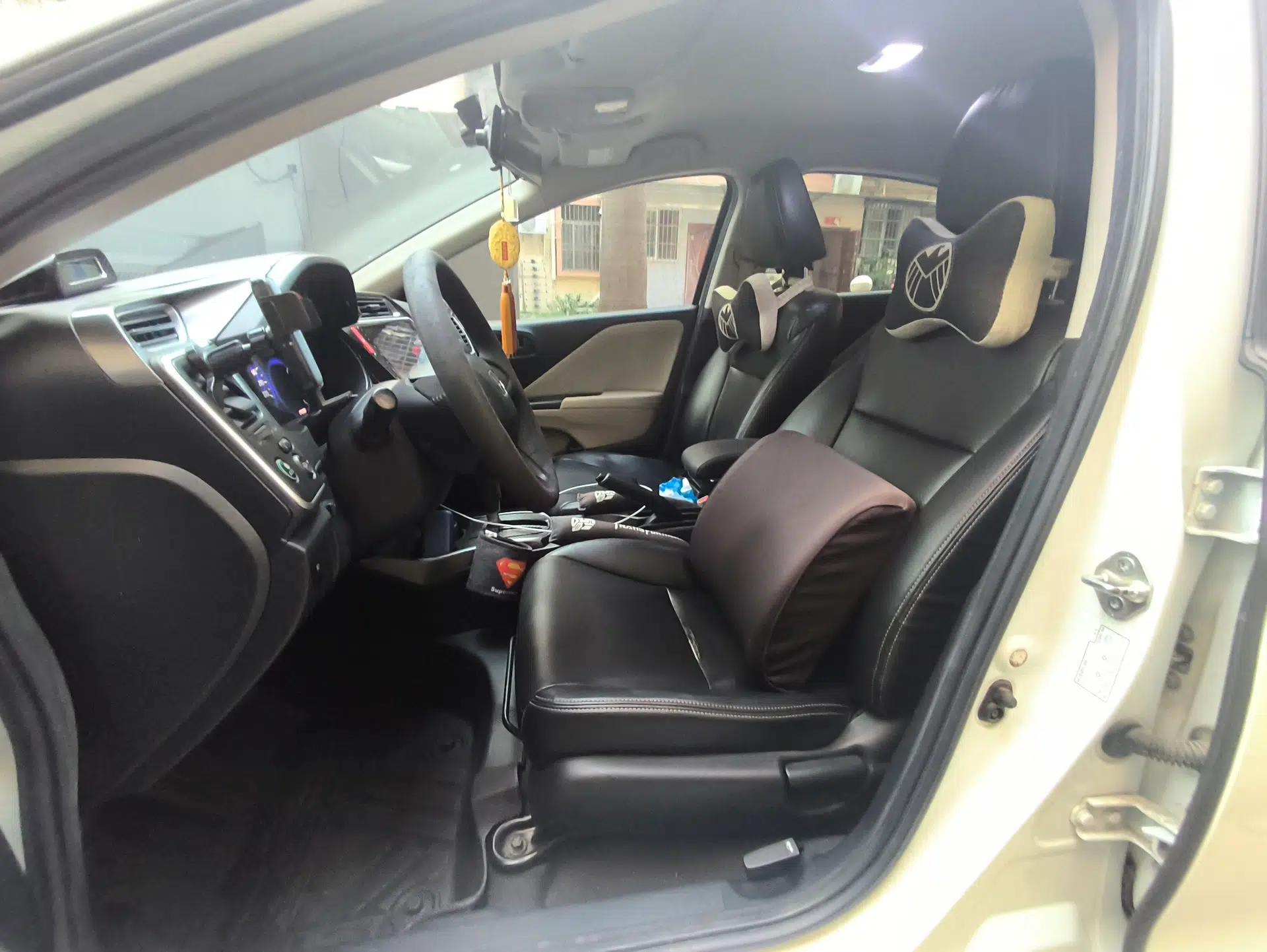Honda Greiz 2016 1.5L CVT Classic Edition — миниатюра 15