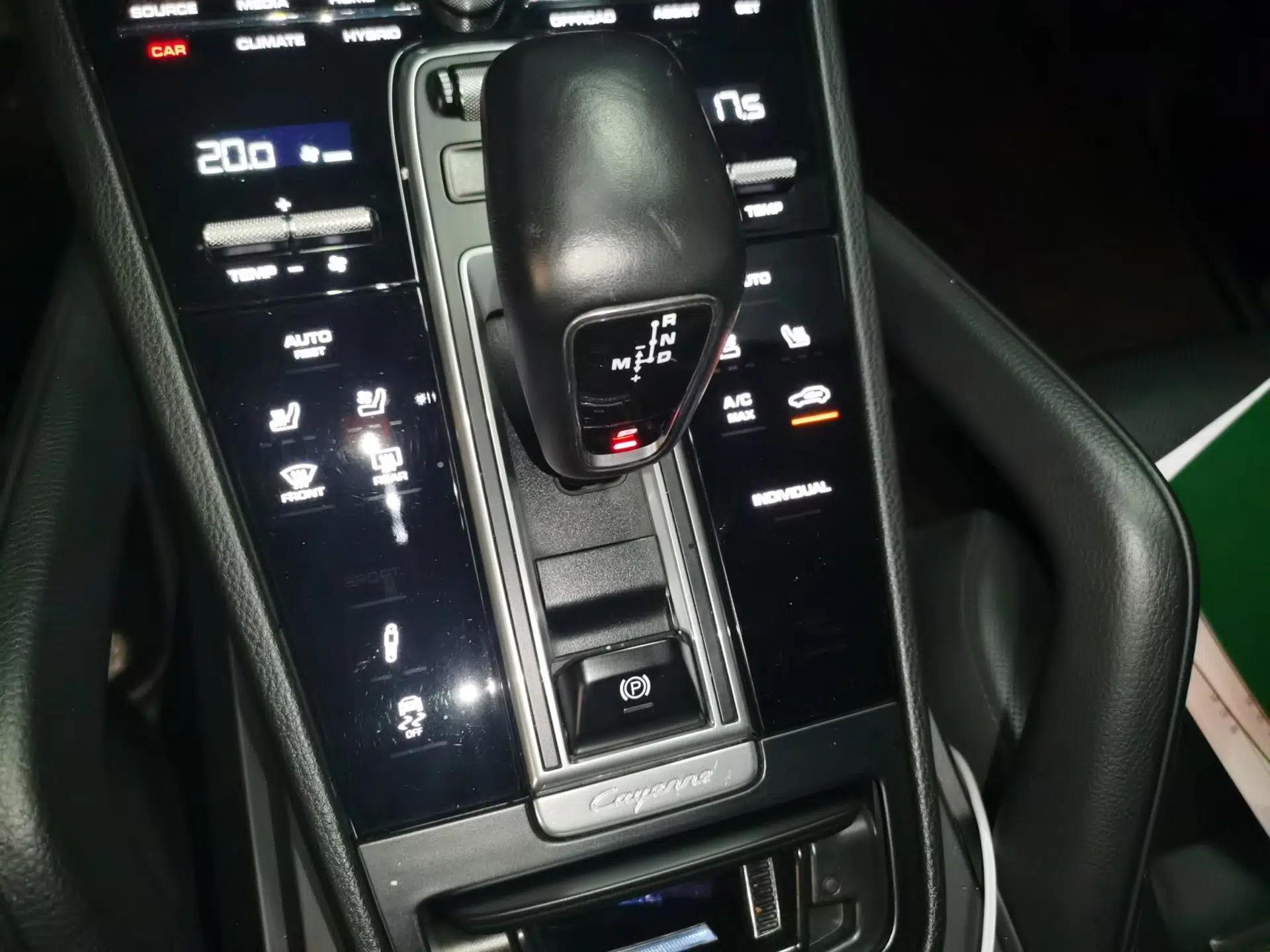 Porsche Cayenne E-Hybrid 2021 Cayenne E-Hybrid 2.0T — миниатюра 14