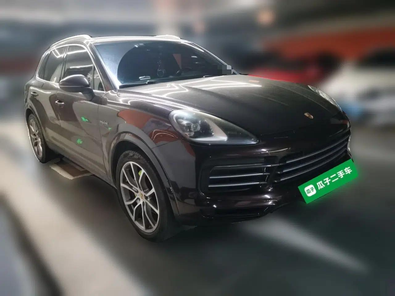 Porsche Cayenne E-Hybrid 2021 Cayenne E-Hybrid 2.0T — миниатюра 3