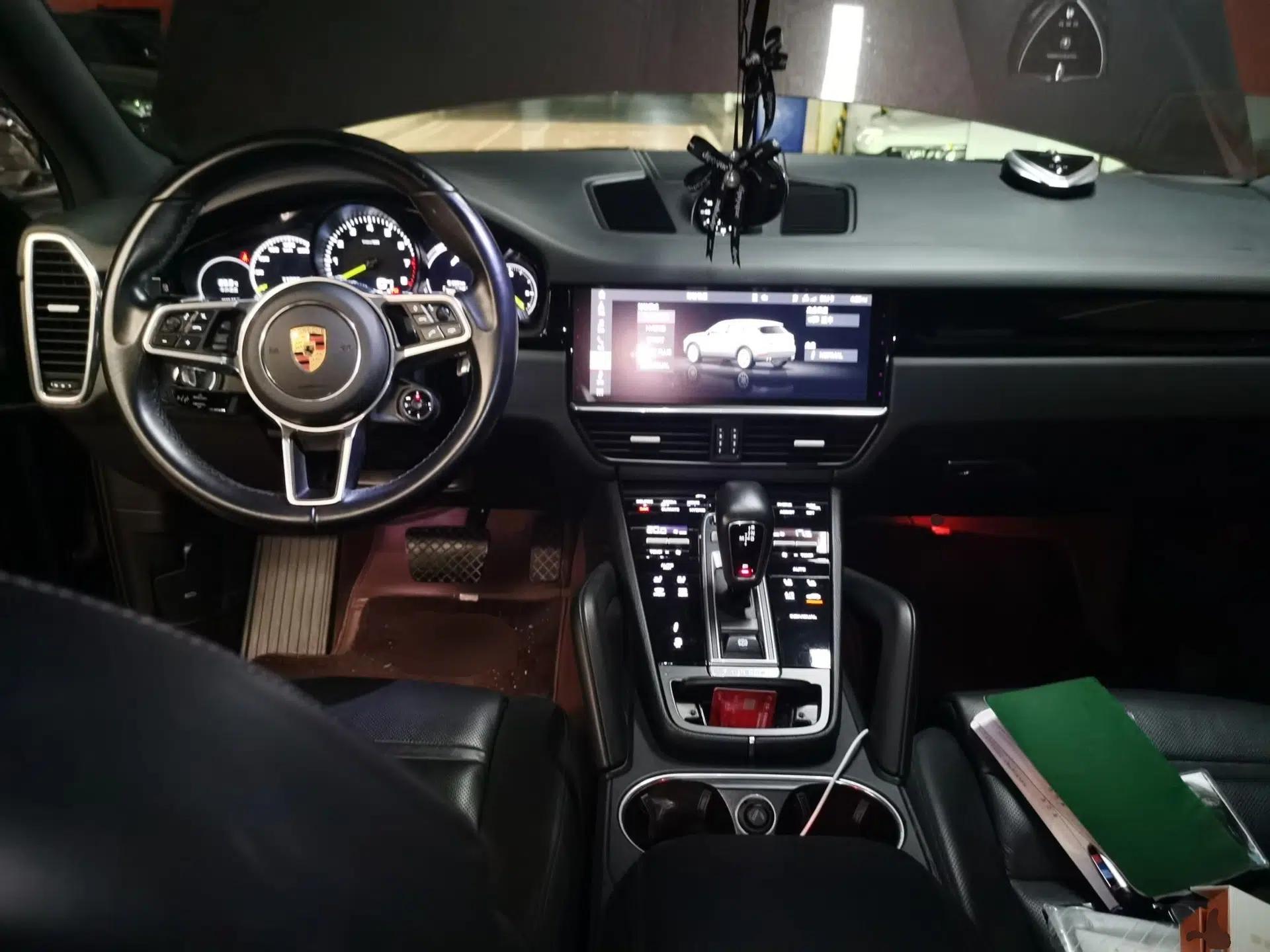 Porsche Cayenne E-Hybrid 2021 Cayenne E-Hybrid 2.0T — миниатюра 9