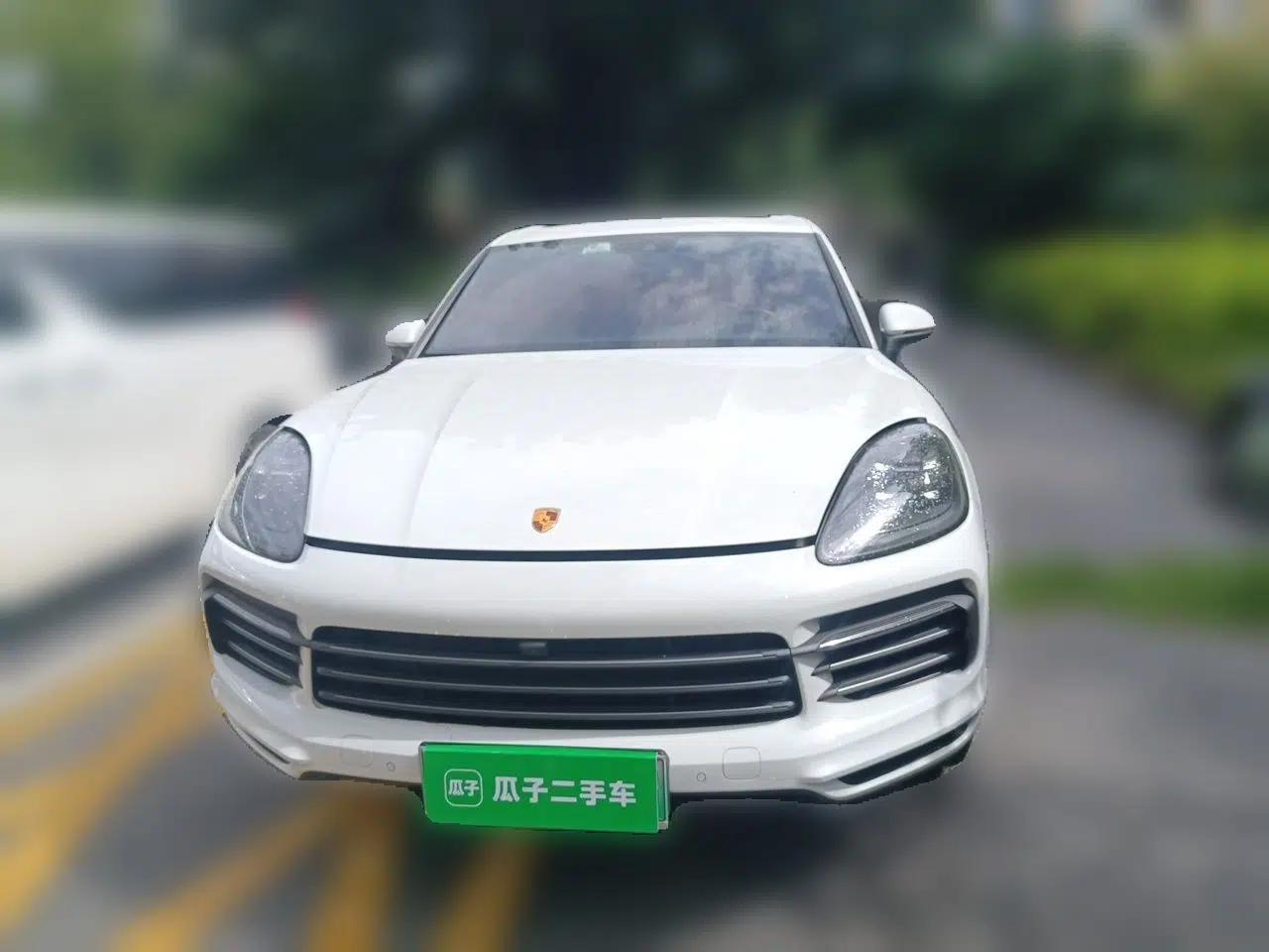 Porsche Cayenne E-Hybrid 2023 Cayenne E-Hybrid 2.0T Platinum Edition — миниатюра 2