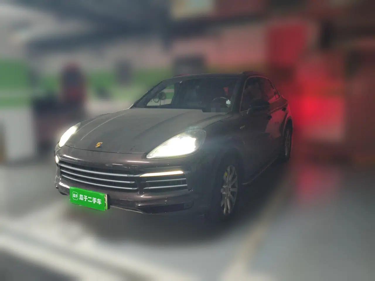 Porsche Cayenne E-Hybrid 2019 Cayenne E-Hybrid 2.0T — миниатюра 1