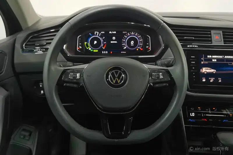 Tiguan L PHEV 2021 1.4T Plug-in Hybrid Flagship Edition — миниатюра 13