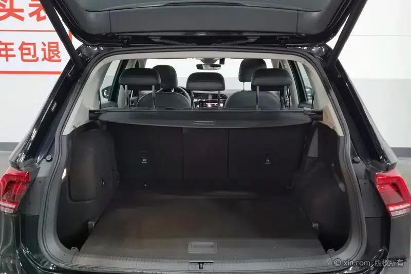 Tiguan L PHEV 2021 1.4T Plug-in Hybrid Flagship Edition — миниатюра 23