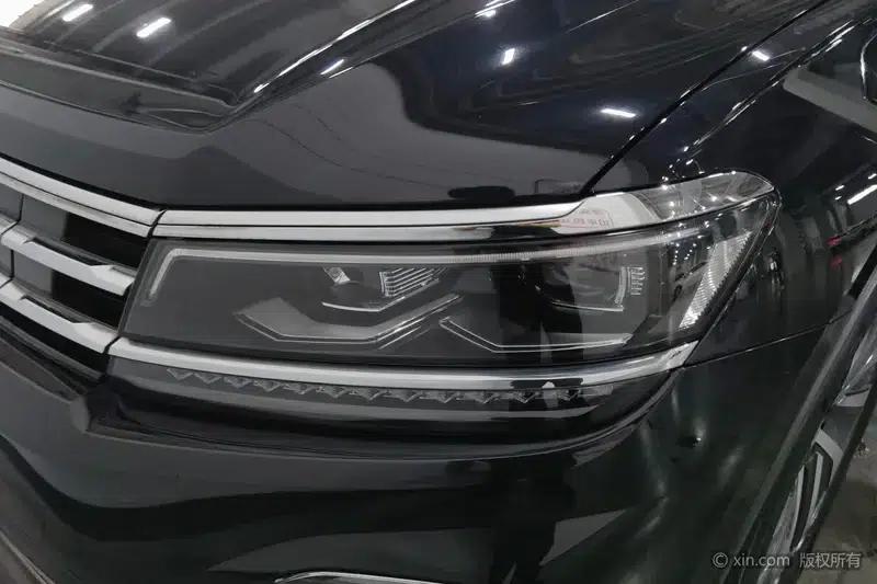 Tiguan L PHEV 2021 1.4T Plug-in Hybrid Flagship Edition — миниатюра 7