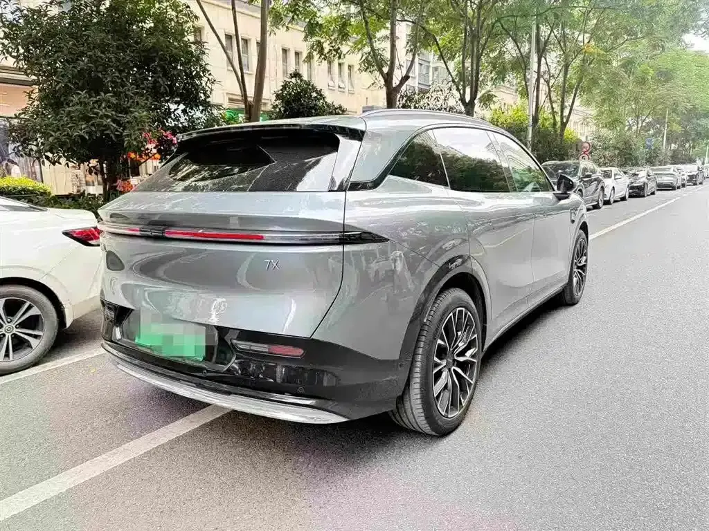 Jike 7X 2025 Model 100kWh Long-Range Four-Wheel Drive Intelligent Driving Edition — миниатюра 3