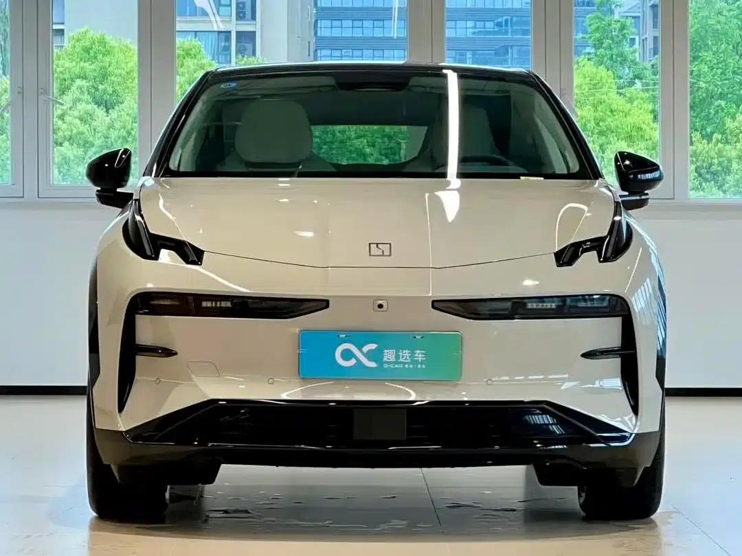 Extreme Krypton X 2025 Four-Seat Rear-Wheel Drive Cube Edition — миниатюра 2