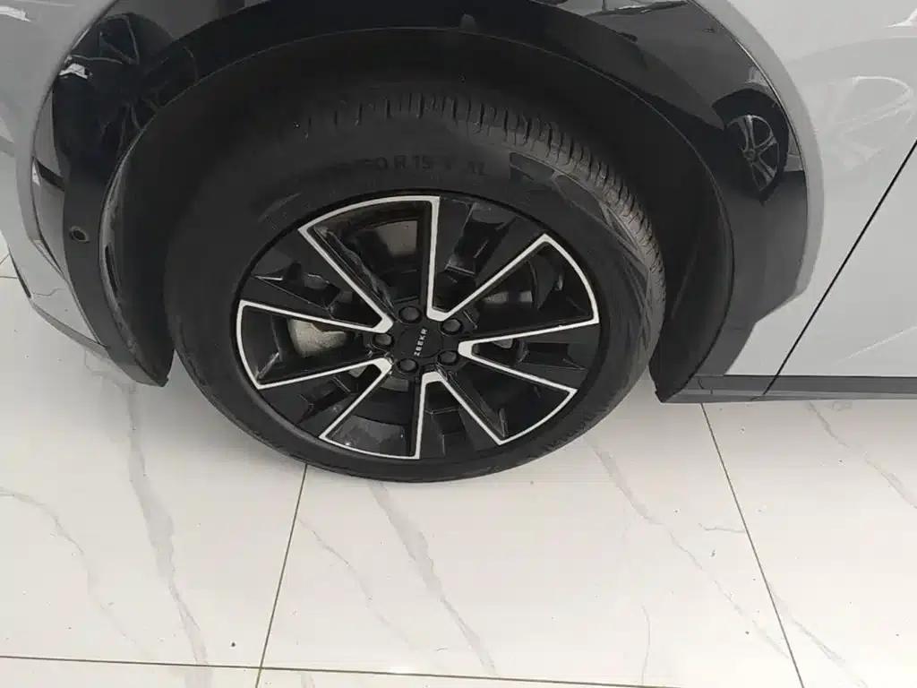Extreme Krypton X 2023 All-Wheel Drive YOU Edition 5-Seater — миниатюра 23