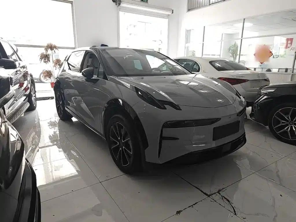 Extreme Krypton X 2023 All-Wheel Drive YOU Edition 5-Seater — миниатюра 4