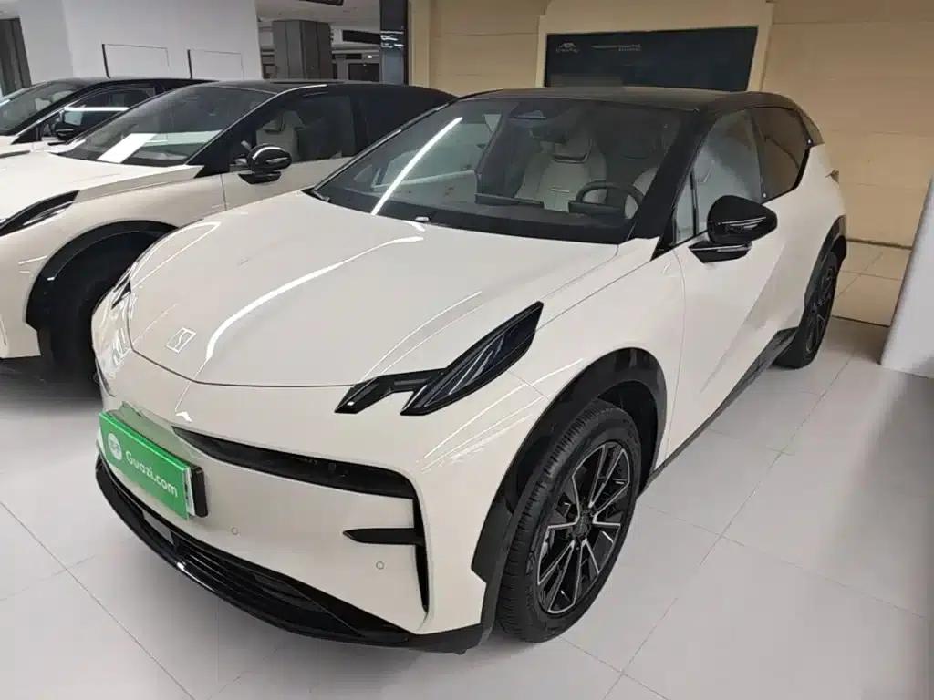 Extreme Krypton X 2025 Four-Seat Rear-Wheel Drive Cube Edition — миниатюра 2