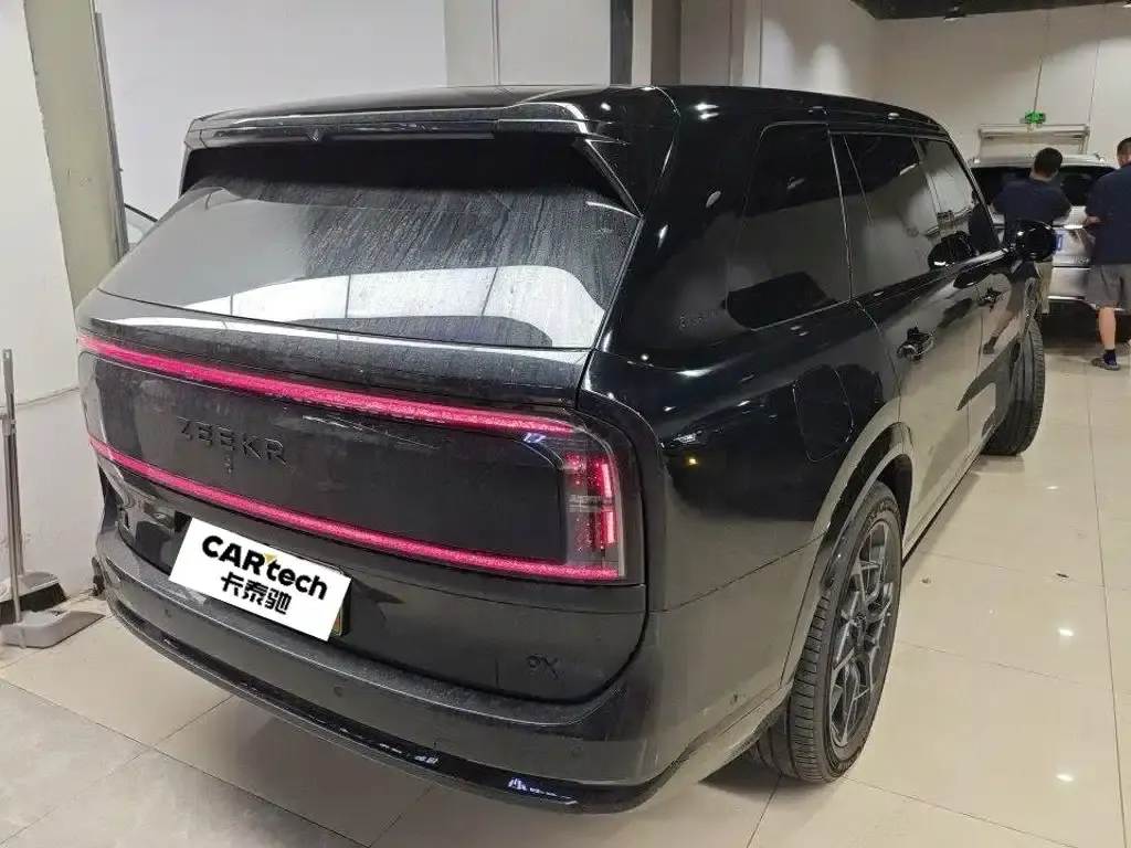 Extreme Krypton 9X 2025 Obsidian Black Edition 70kWh — миниатюра 4