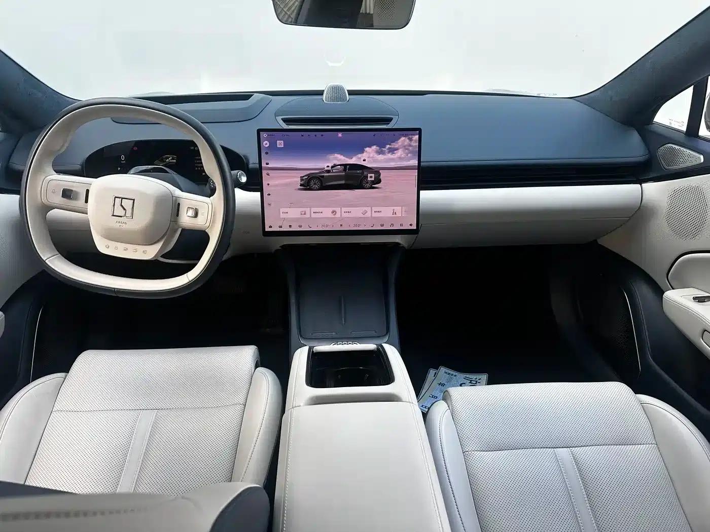 Jike 007 2025 Long Range Rear-Wheel Drive Intelligent Driving Edition 100kWh — миниатюра 5
