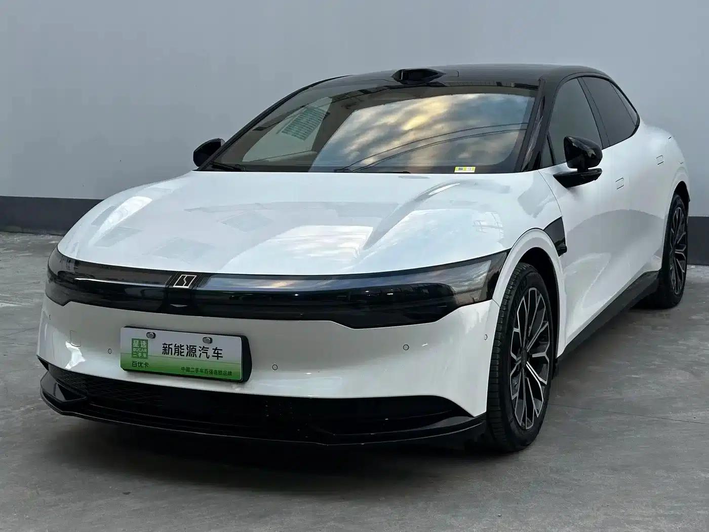 Jike 007 2025 Long Range Rear-Wheel Drive Intelligent Driving Edition 100kWh — миниатюра 1