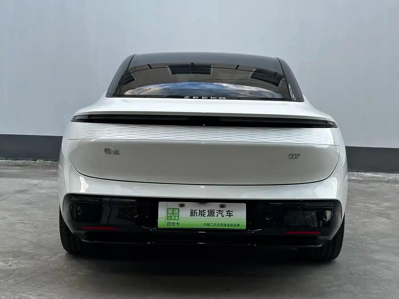 Jike 007 2025 Long Range Rear-Wheel Drive Intelligent Driving Edition 100kWh — миниатюра 8