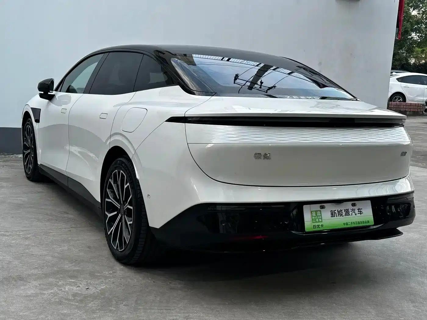 Jike 007 2025 Long Range Rear-Wheel Drive Intelligent Driving Edition 100kWh — миниатюра 9