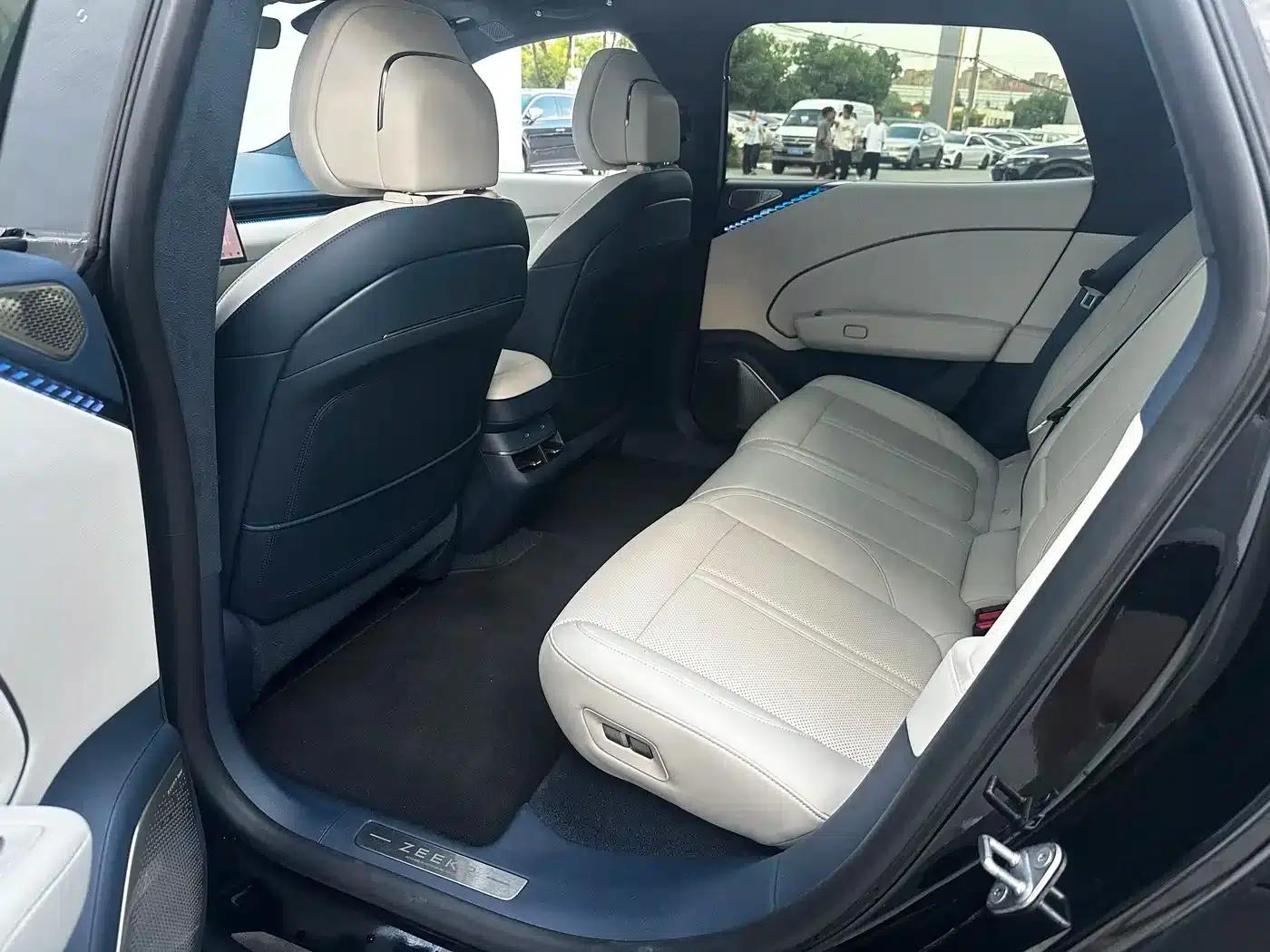 Jike 007 2025 Long Range Rear-Wheel Drive Intelligent Driving Edition 100kWh — миниатюра 6