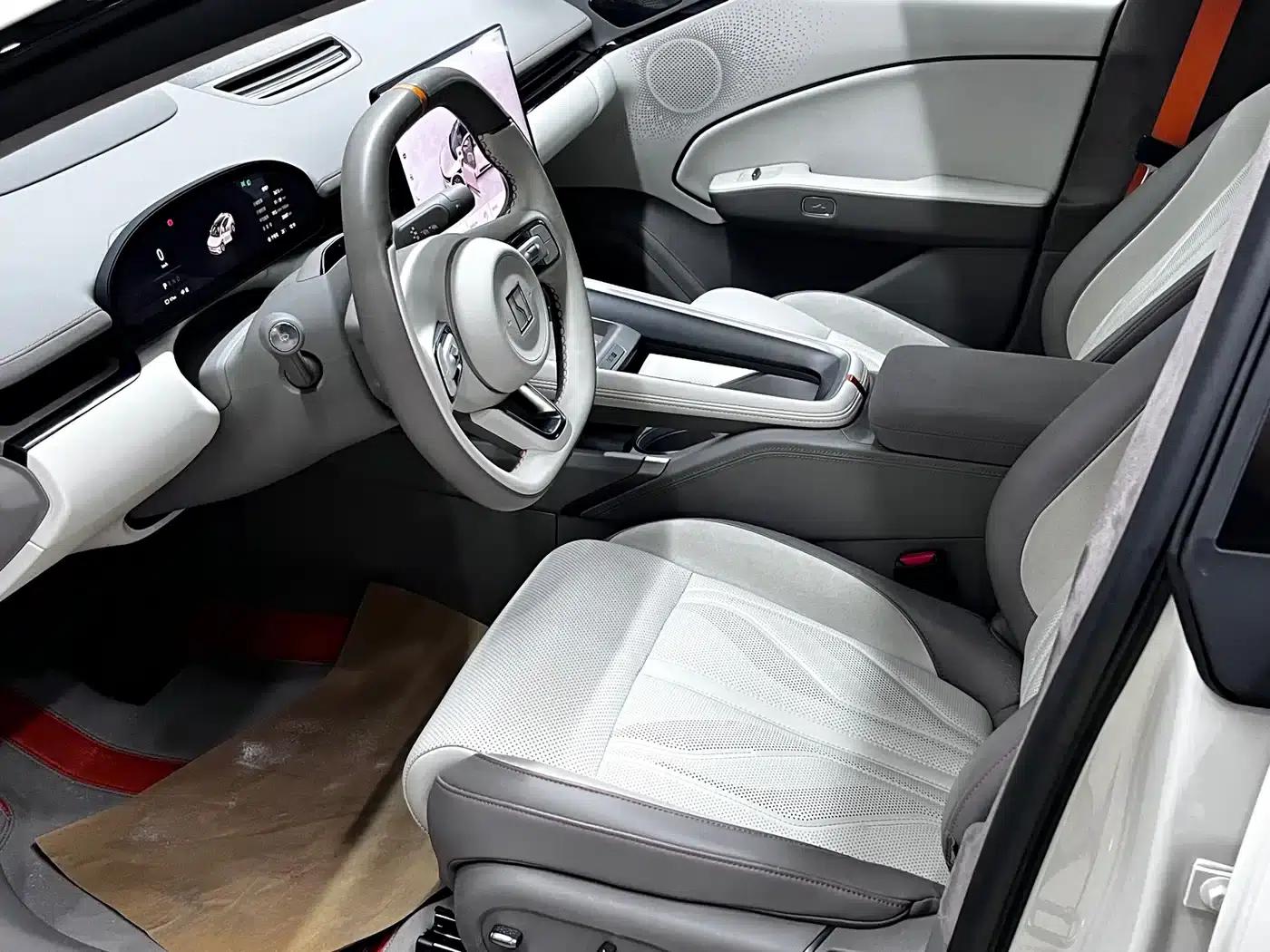 Extreme Krypton 007GT 2025 All-Wheel Drive Intelligent Driving Edition 75kWh — миниатюра 3
