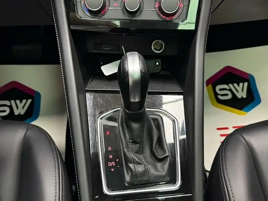 Jetta VS7 2023 280TSI Automatic Entry-Level Edition — миниатюра 13