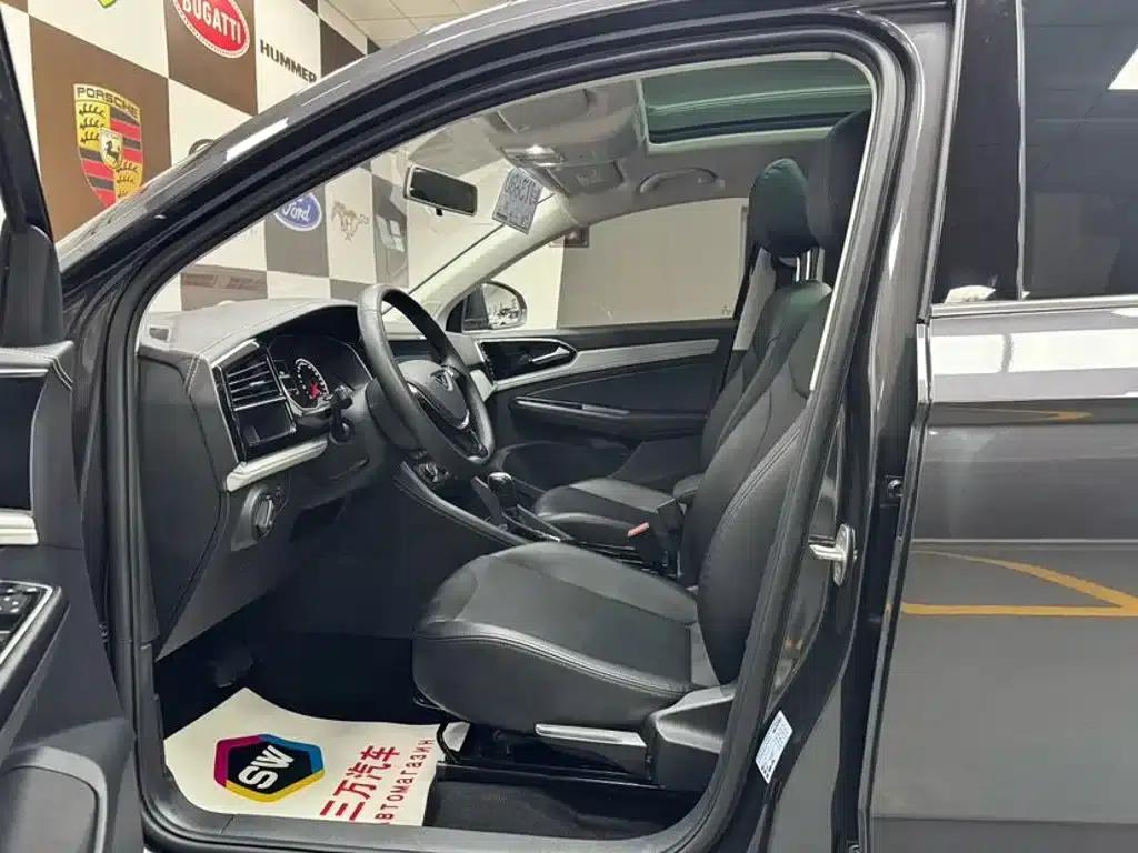 Jetta VS7 2023 280TSI Automatic Entry-Level Edition — миниатюра 7
