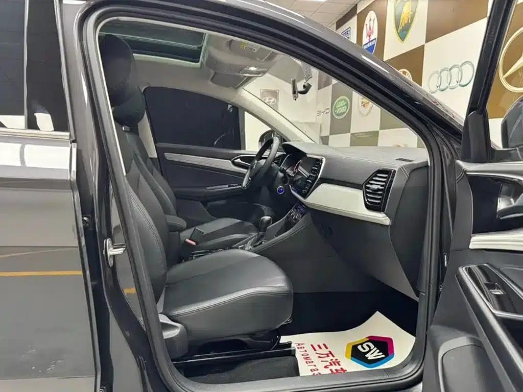 Jetta VS7 2023 280TSI Automatic Entry-Level Edition — миниатюра 10