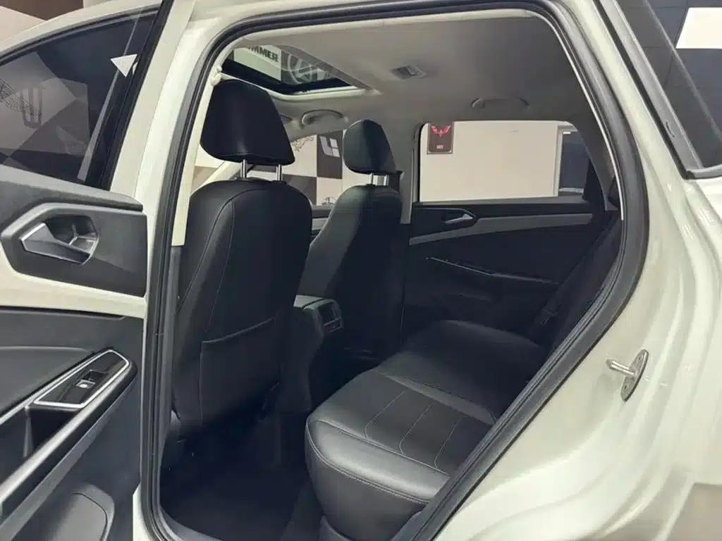 Jetta VS5 2022 280TSI Automatic Enjoyment Edition — миниатюра 8