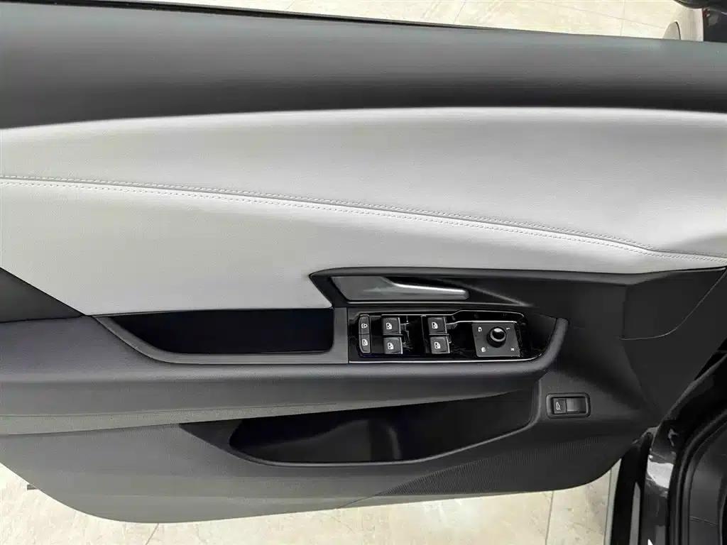 Jetta VS8 2026 280TSI Automatic Supreme Edition — миниатюра 8