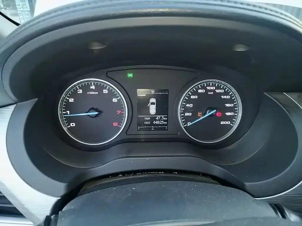 Refine M3 2023 PLUS 1.5T 9-seater Intelligent Connected Edition — миниатюра 12