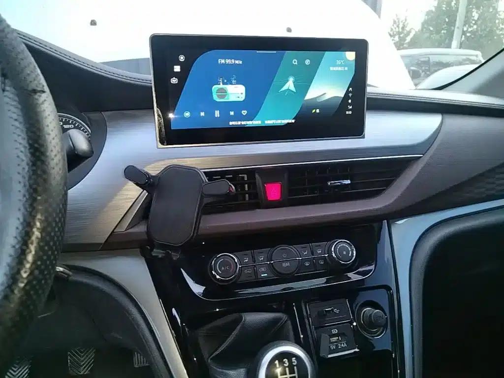 Refine M3 2023 PLUS 1.5T 9-seater Intelligent Connected Edition — миниатюра 13