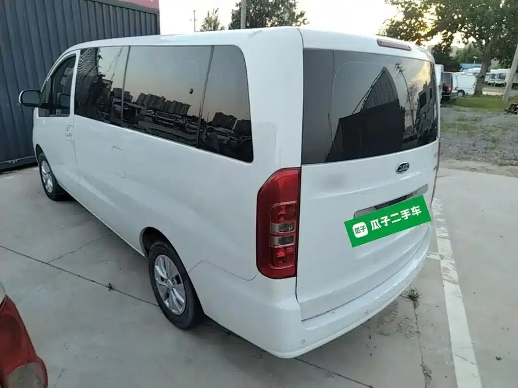 Refine M3 2023 PLUS 1.5T 9-seater Intelligent Connected Edition — миниатюра 5