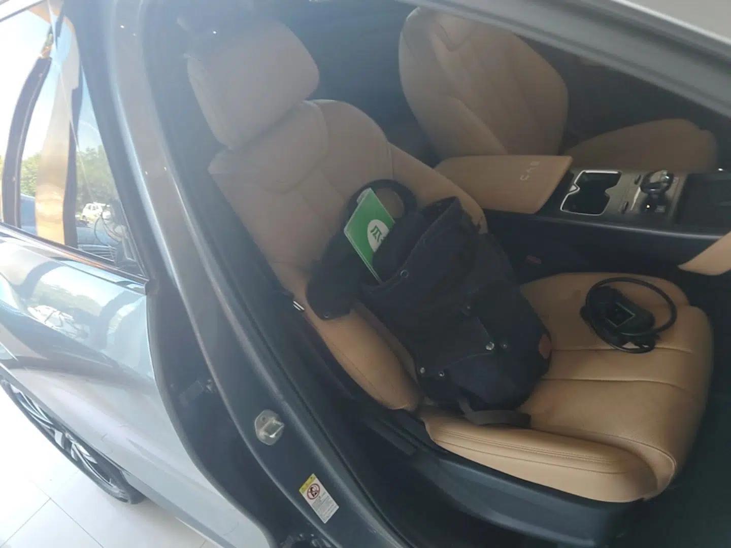 BYD Song L DM-i 2024 112 km Leading Edition — миниатюра 19