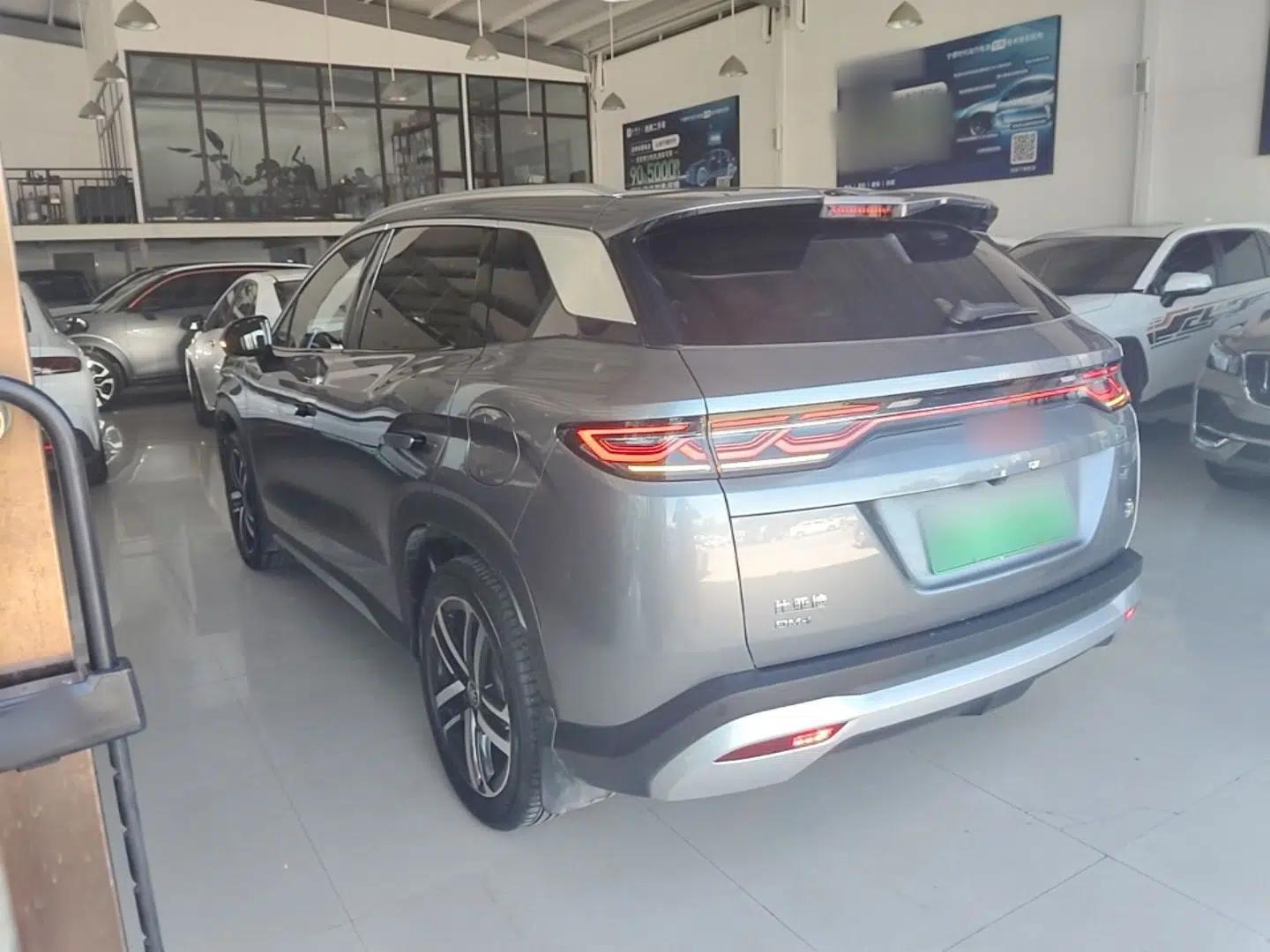 BYD Song L DM-i 2024 112 km Leading Edition — миниатюра 4