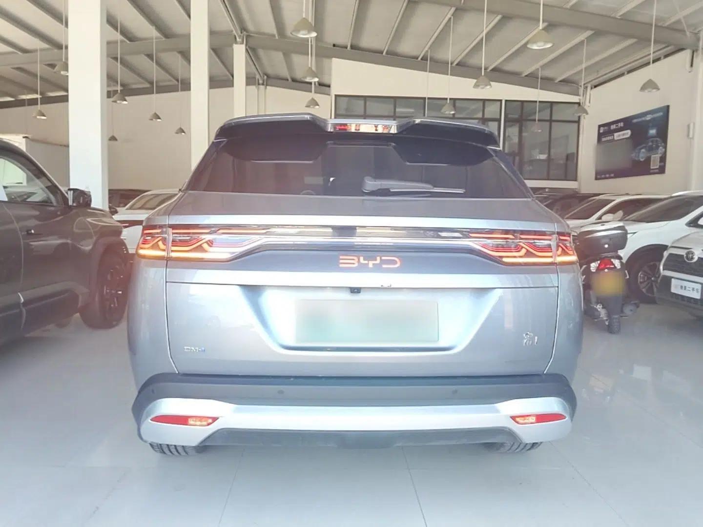 BYD Song L DM-i 2024 112 km Leading Edition — миниатюра 5