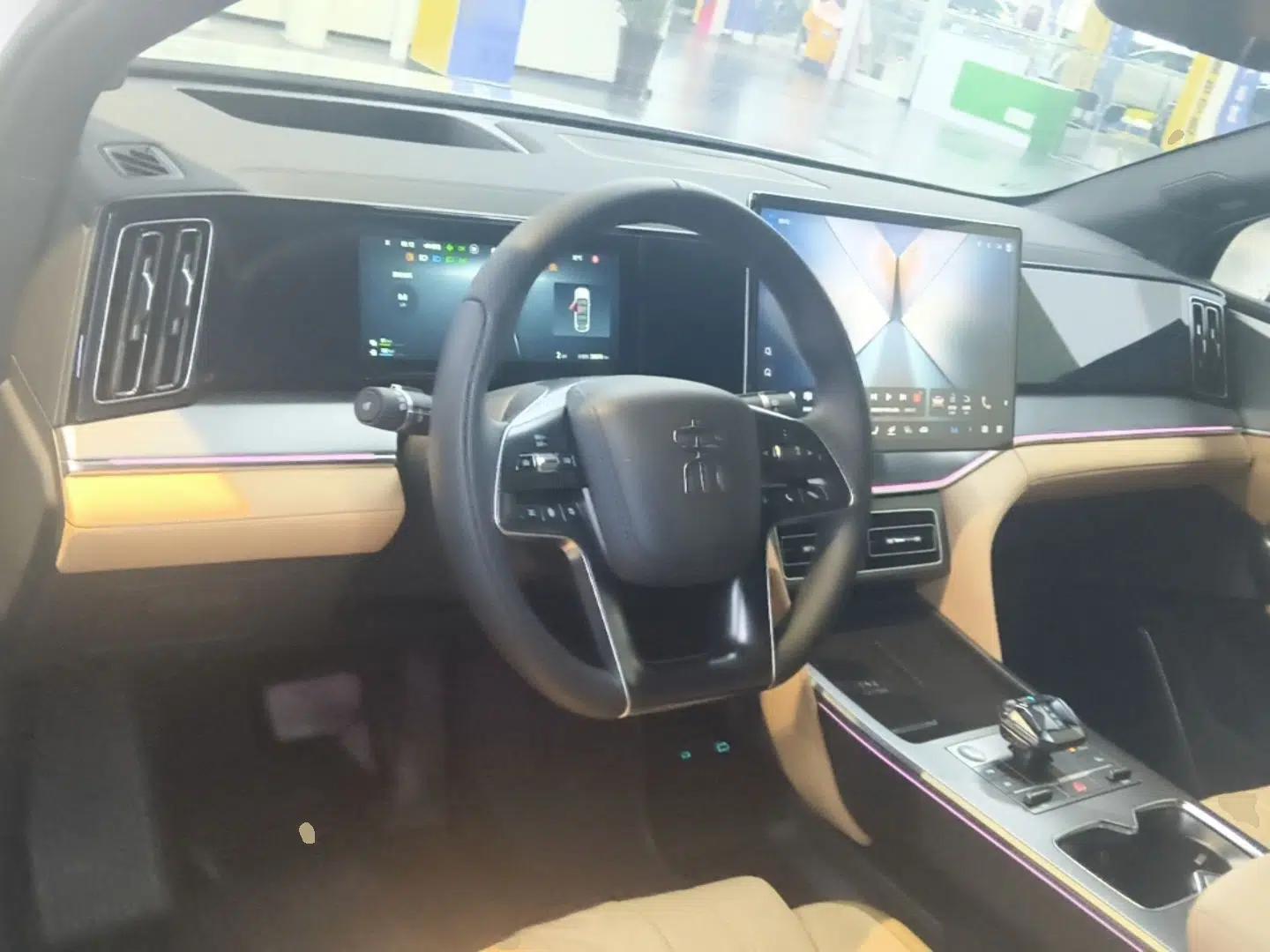 BYD Song L DM-i 2024 160 km Excellence Version — миниатюра 12