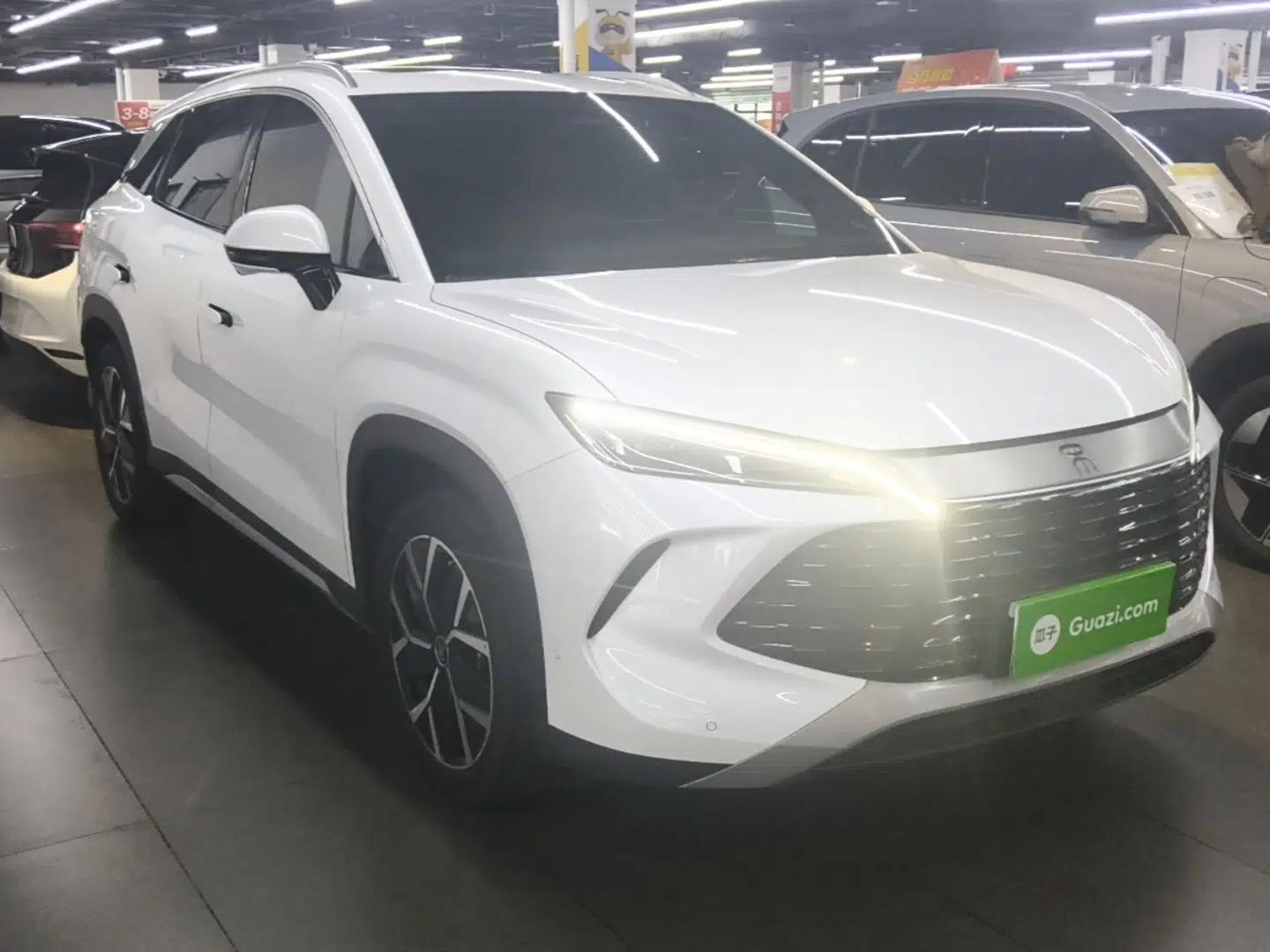 BYD Song L DM-i 2024 160 km Excellence Version — миниатюра 3